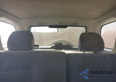 2000 Honda Passport Ex from USA, damaged, VIN 4S6CK58W5Y4404464